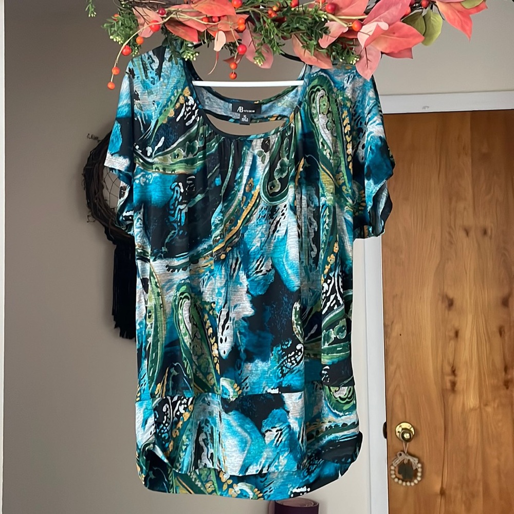 Women’s size Xl blouse